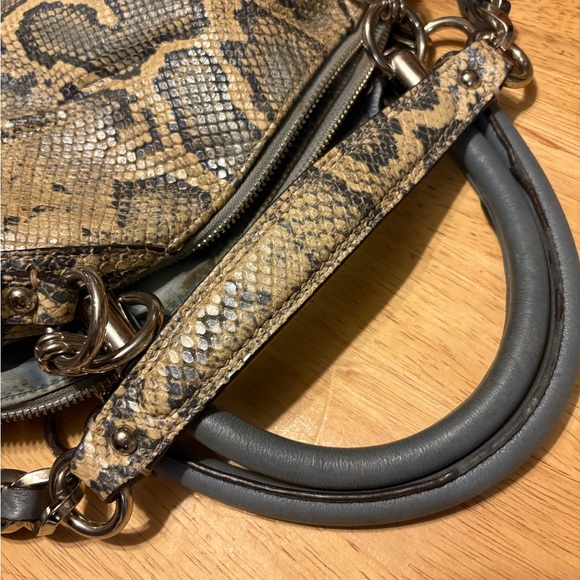 Rare-Special Coach Python Print bag - Picture 4 of 5